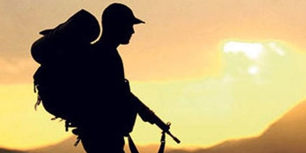 May�na basan asker a��r yaraland�