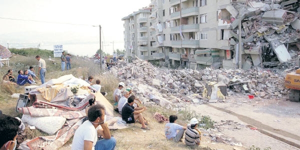 'Marmara'da kabuk çatırdıyor'