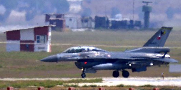 IŞİD için İncirlik'e 24 ABD uçağı daha gelecek
