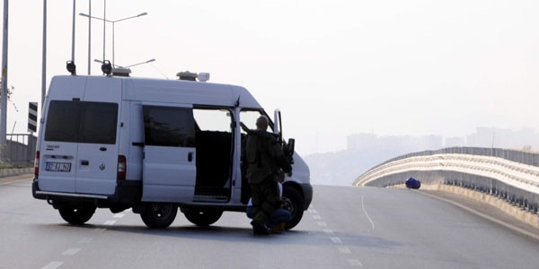 Antalya'da ��pheli bidon patlat�ld�