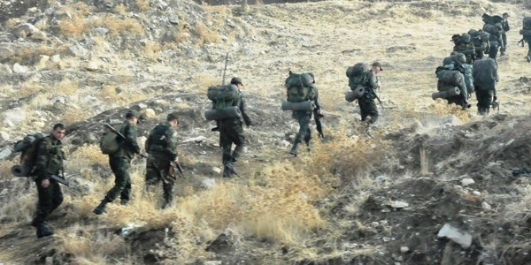 Hakkari'de atma: 3 ehit, 6 asker yaral