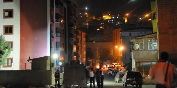 Polis lojmanlar saldrsnn phelileri 1'i imam 4 kii yakaland