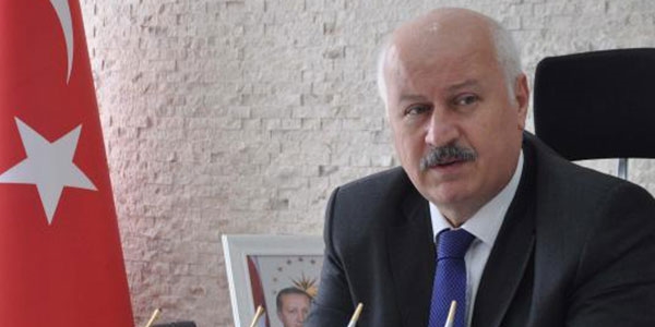 Valinin annesi kazada öldü