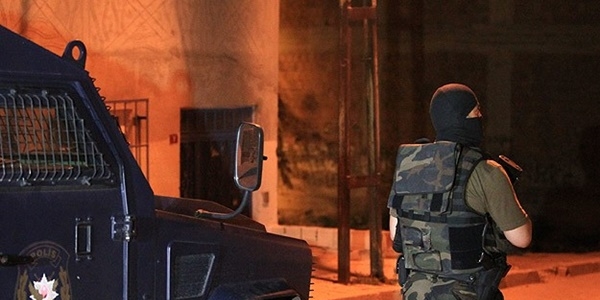 İstanbul'da terör örgütü operasyonu: 7 gözaltı