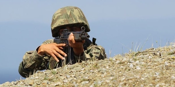 Şemdinli'de çatışma