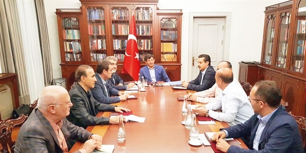 Davutoğlu, Bahçeli'ye bu tekliflerle gidecek