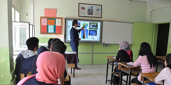101 bin sınıf 'akıllandı'