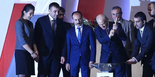 Bahçeli düğümü!