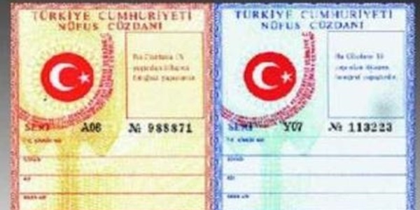 Kadınlar 'kızlık soyadları'na özgürlük istiyor