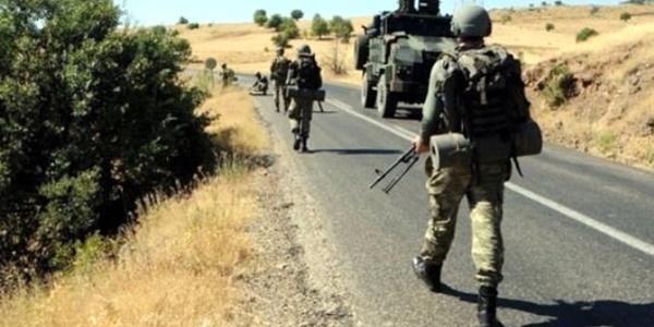 Lice'de çatışma: 1 şehit, 3 asker yaralı