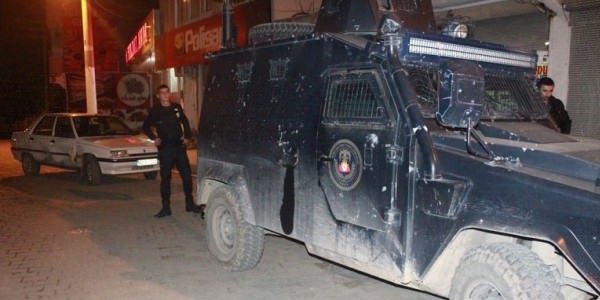İstanbul ve Mersin'de 'Terör' operasyonu
