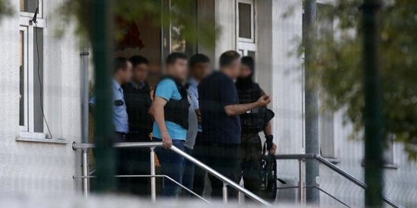 Esenyurt'ta, polis merkezine silahlı saldırıda bulunuldu