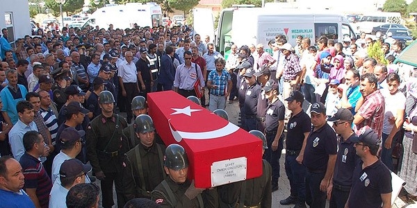 Şehitlerimizi uğurluyoruz