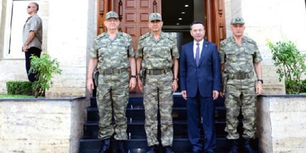 Kara Kuvvetleri Komutanı Diyarbakır'da