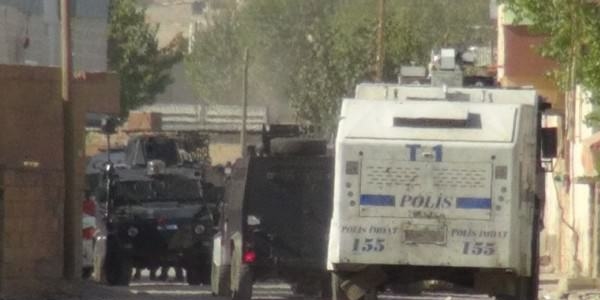 Hendek kapatan polislere silahlı saldırı!