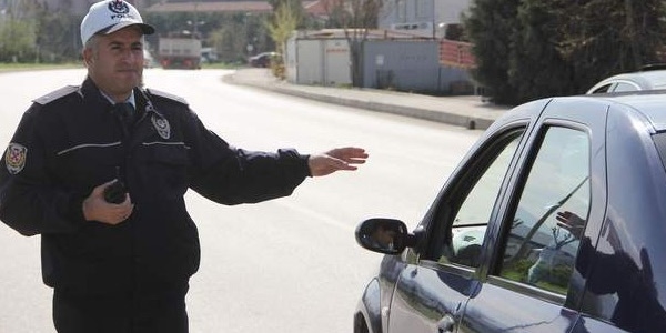 G�venlik g��leri uyard�: Bu plakaya dikkat