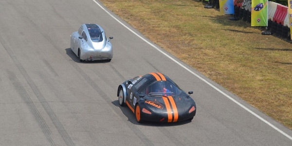 3 ara�, 3 �d�l