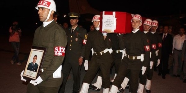 Şehit babası: Dik dur kızım, vatan sağolsun