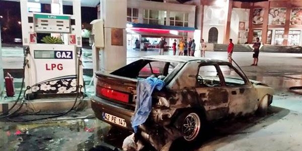 Gaz alırken yakılan sigara facia getirdi: 1 ölü, 2 yaralı