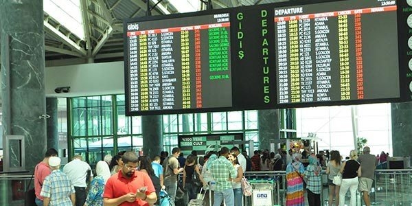 U�ak saatlerce r�tar yapt�; paras�n� �irketten alacak