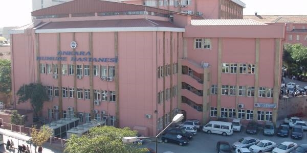 Taşeron işçilerden hastane önünde eylem