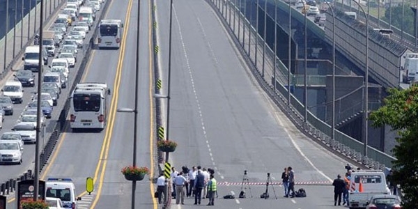 Hali� K�pr�s� metrob�s yolunda bak�m