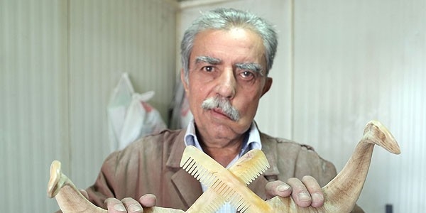 Boynuzdan yapılan taraklar ilgi görüyor