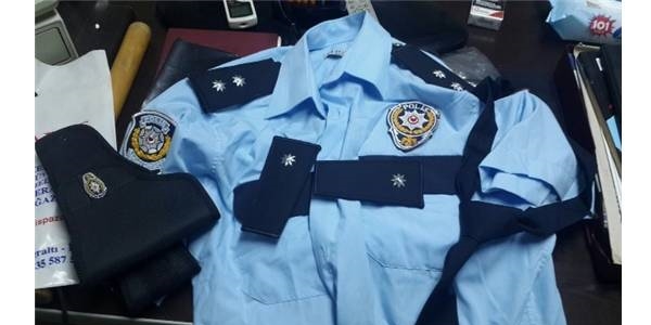 Polis üniformalı şüpheli kadın gözaltına alındı