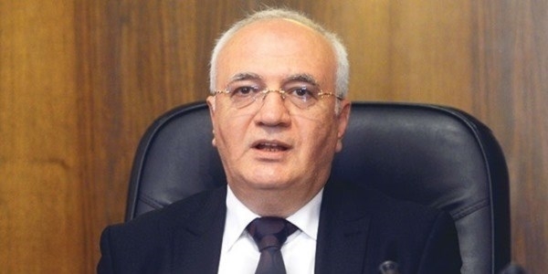 'T. T�rke�'in disipline sevki Anayasa'ya ayk�r�'