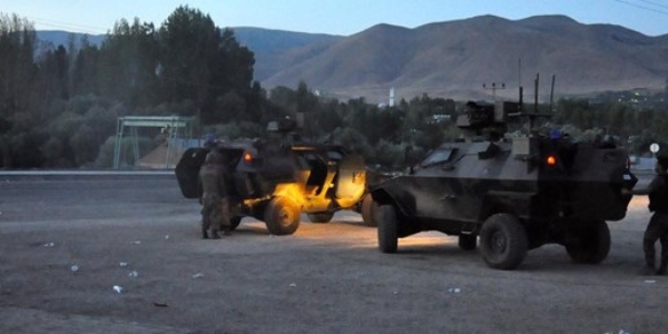 Hakkari Yüksekova'da gergin gece