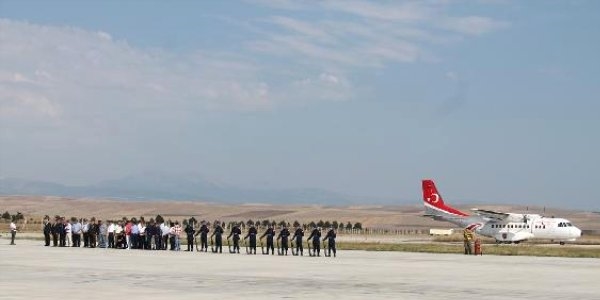 Kazada ölen Uzman Onbaşı baba ocağına getirildi