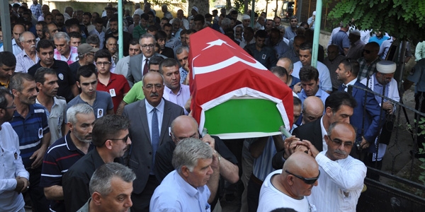 Çatışmada yaralanan polis yaşam mücadelesini kaybetti