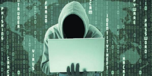 Hacker'lar aldatan eşlerin peşinde!