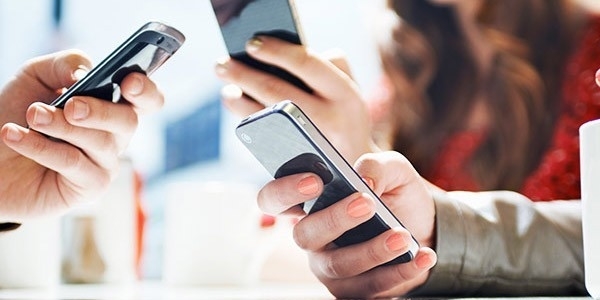 Cep telefonları sağlık sorunlarına neden olabilir