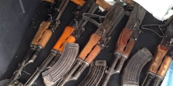 Şırnak'ta 18 kalaşnikof tüfek ele geçirildi