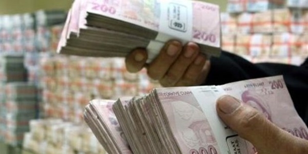 Maliye Bakanl��� ilk yar�da 63 milyar lira harcad�