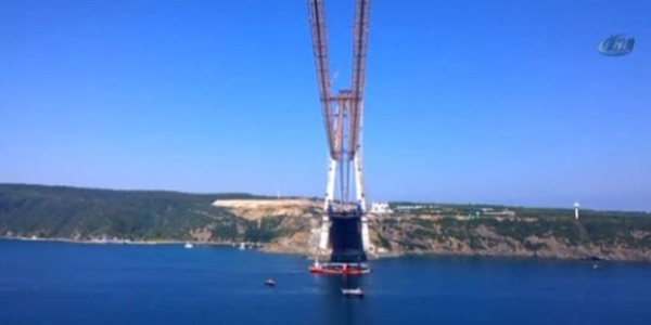 '3. K�pr�'de tabliye montajlar�n�n yar�s� bitti