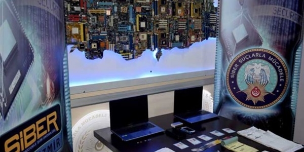 Bin ki�inin kart�n� kopyalay�p al��veri� yapm��lar