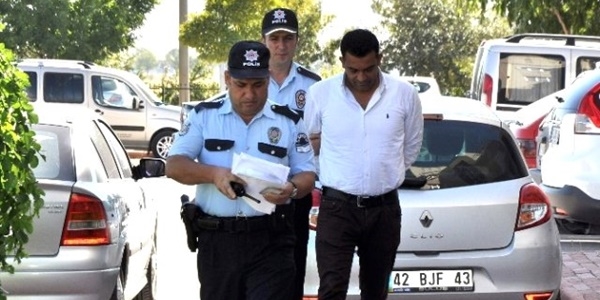 Polise kafa atan şahıs serbest bırakıldı / Video