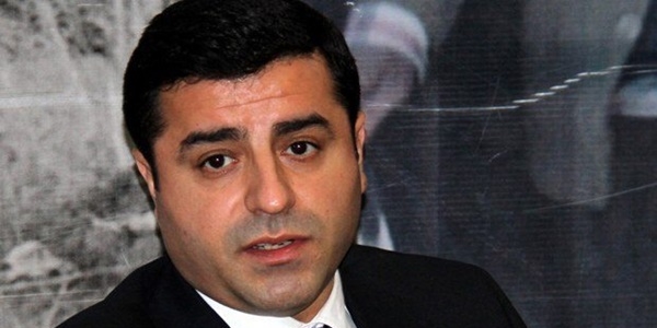 'En ahlaksız savaşta bile sağlıkçı öldürülmez'
