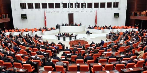 AK Parti'ye 3 bin kişi adaylık başvurusunda bulundu