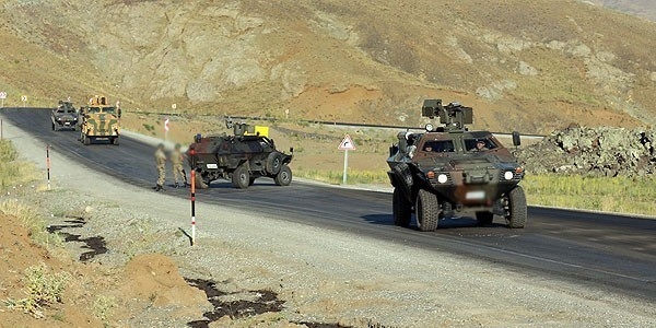 Sınır karakoluna saldırı: 3 asker yaralı