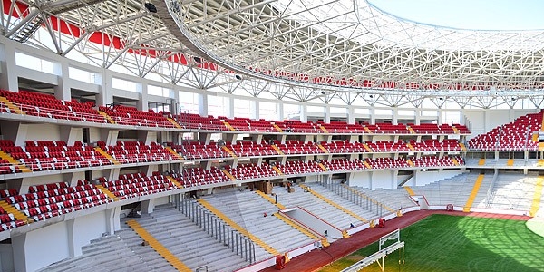 Güneş enerjili stadın açılışı için geri sayım