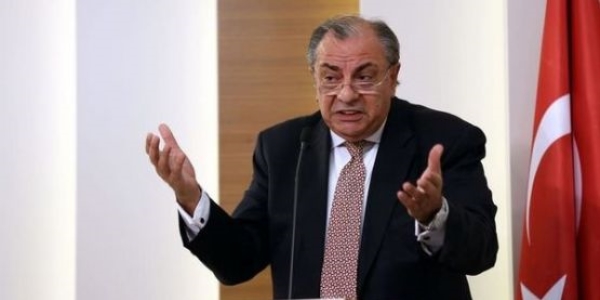 Türkeş: Siz kimin mirasını yiyorsunuz be hey gafiller!