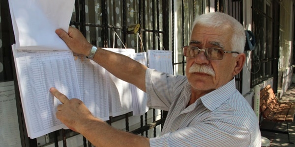 Seçmen listeleri muhtarlıklara asıldı