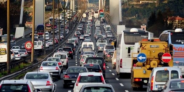 İstanbul'da yarın bazı yollar trafiğe kapatılacak