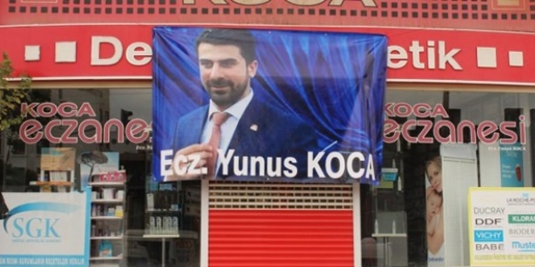 Eczacılar meslektaşları Koca için iş bıraktı