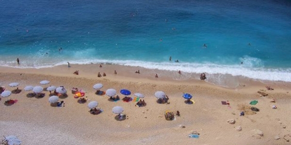 Antalya'da yılın ilk 8 ayında gelen turist sayısı düştü