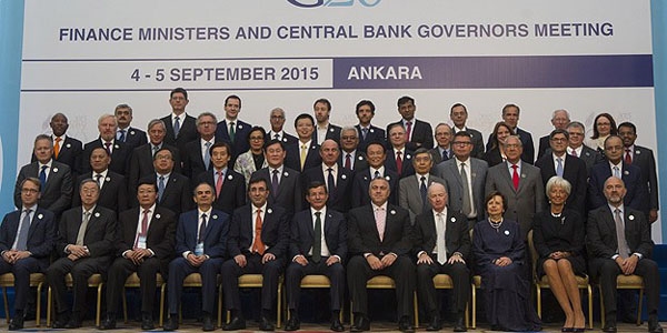 'Rekabetçi devaluasyonlardan uzak duracağız'