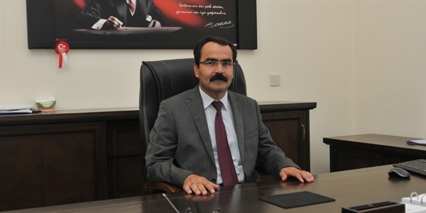 2 hakim: Bu hükümet köklü kararlar alamaz!